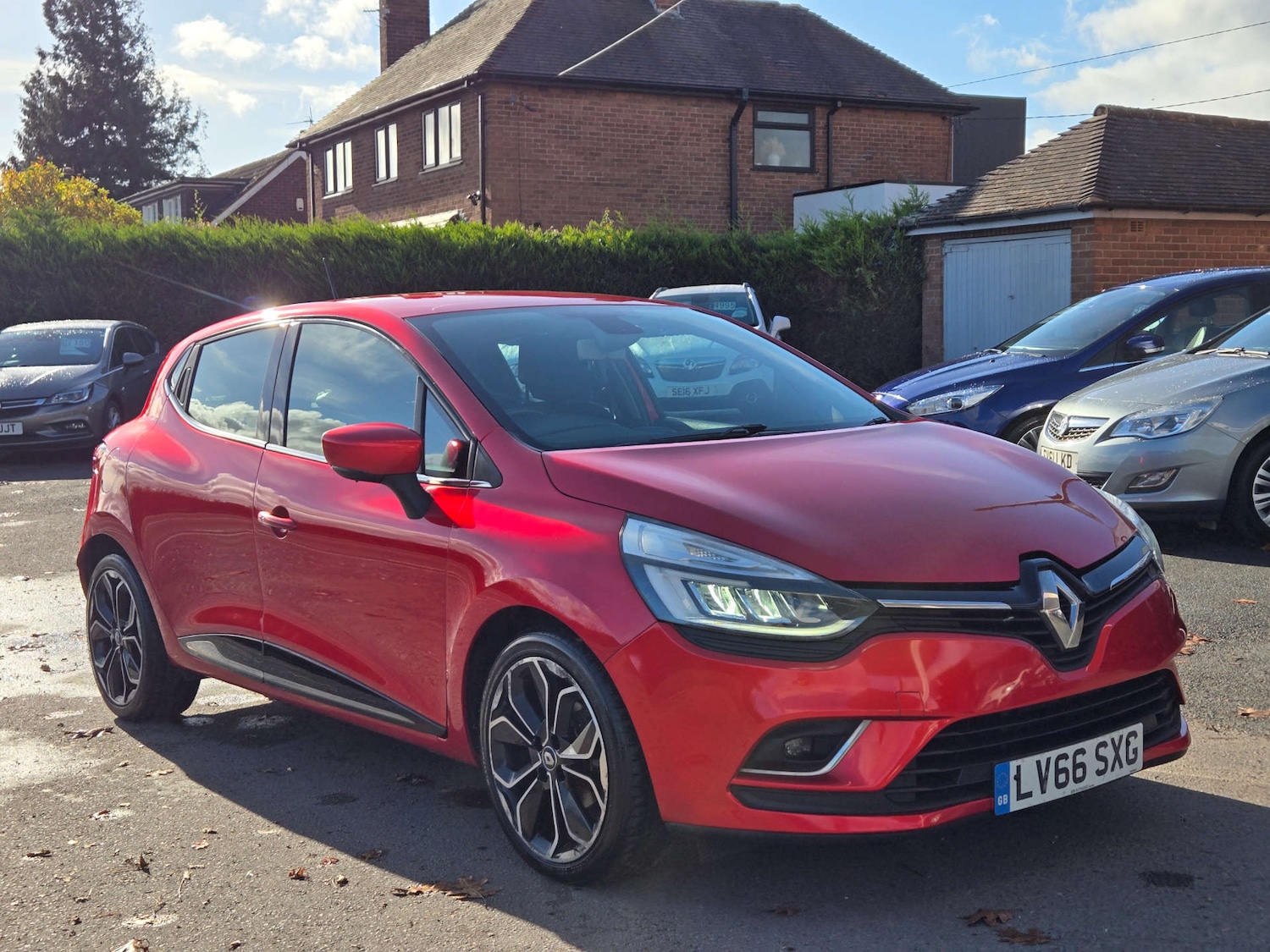 Used Renault Clio 2016 for sale - 76369452: Photo 9