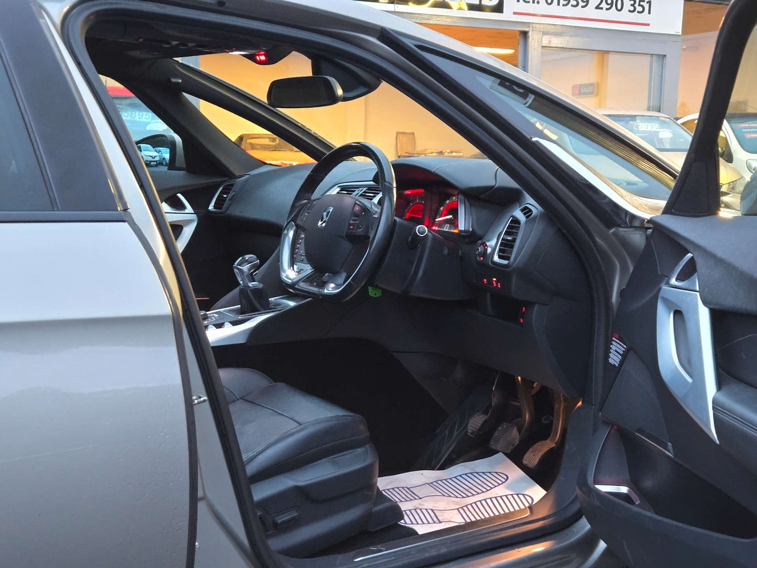 Used Citroen DS5 2014 for sale - 76581898: Photo 16