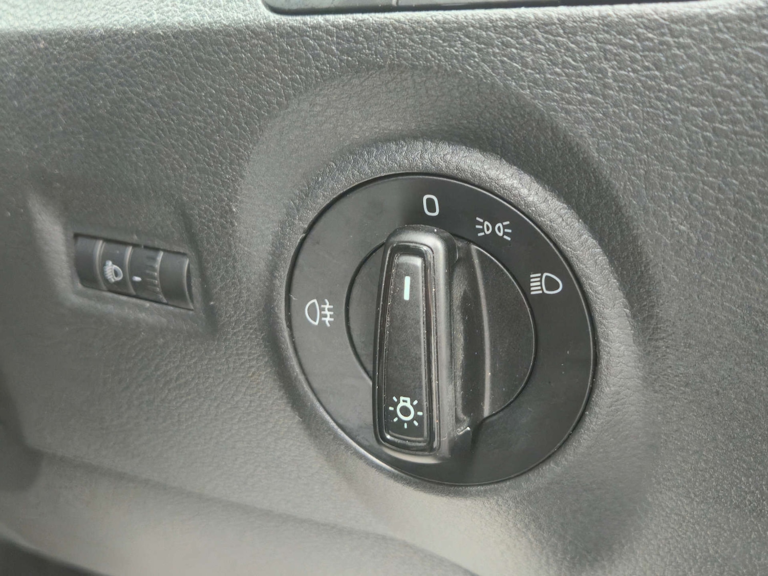 Used Skoda Fabia 2016 for sale - 77283182: Photo 32