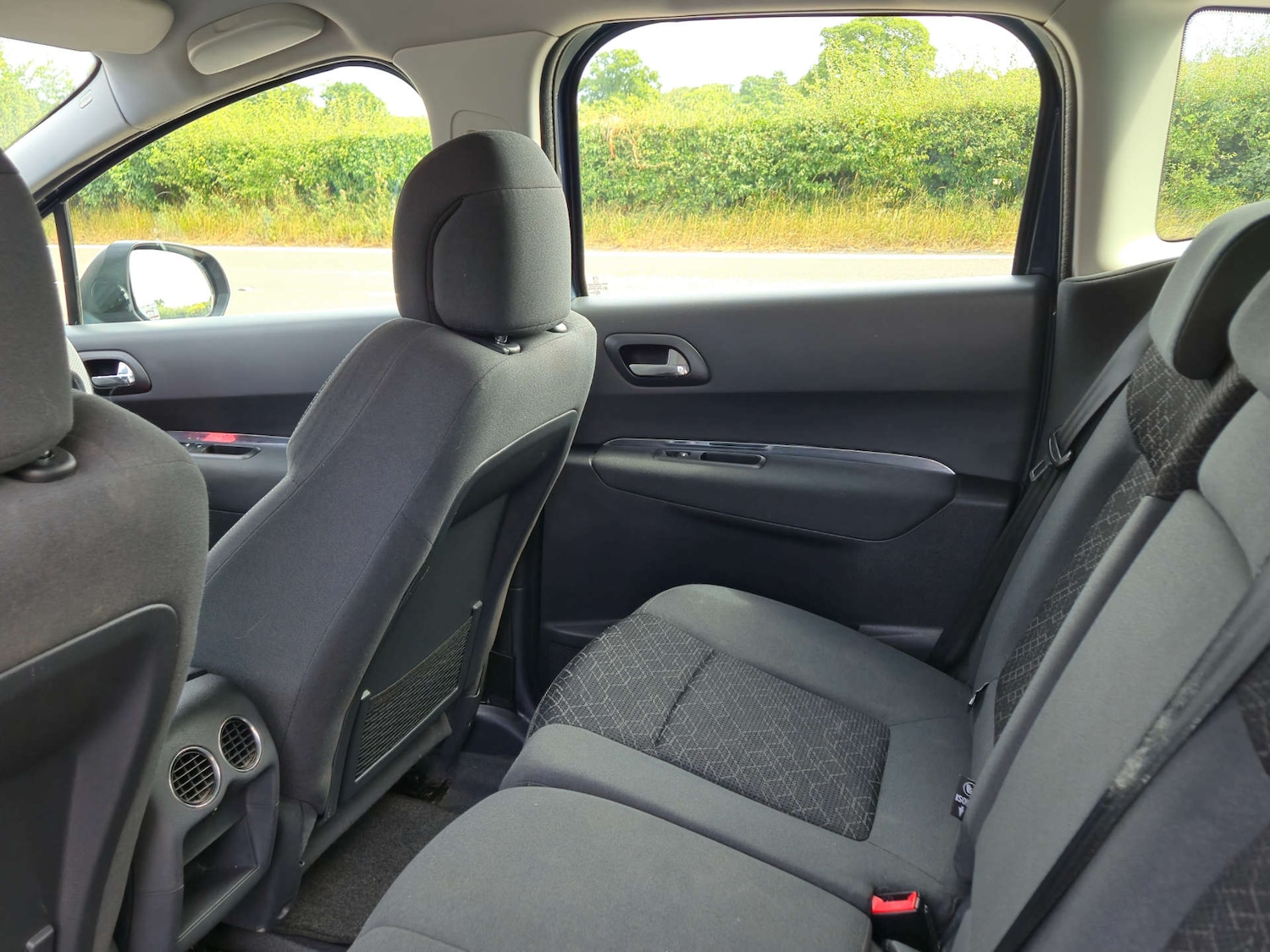 Used Peugeot 3008 2015 for sale - 76878101: Photo 24