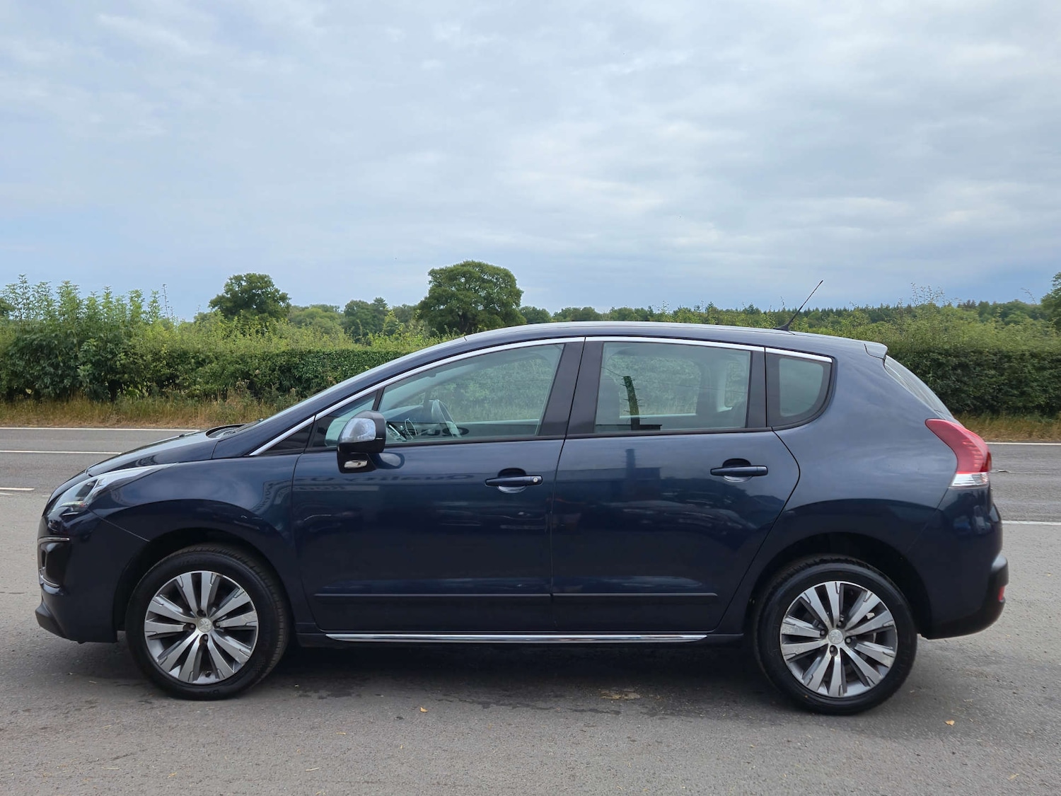Used Peugeot 3008 2015 for sale - 76878101: Photo 3