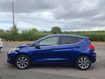 Used Ford Fiesta 2017 for sale - 79427535: Photo