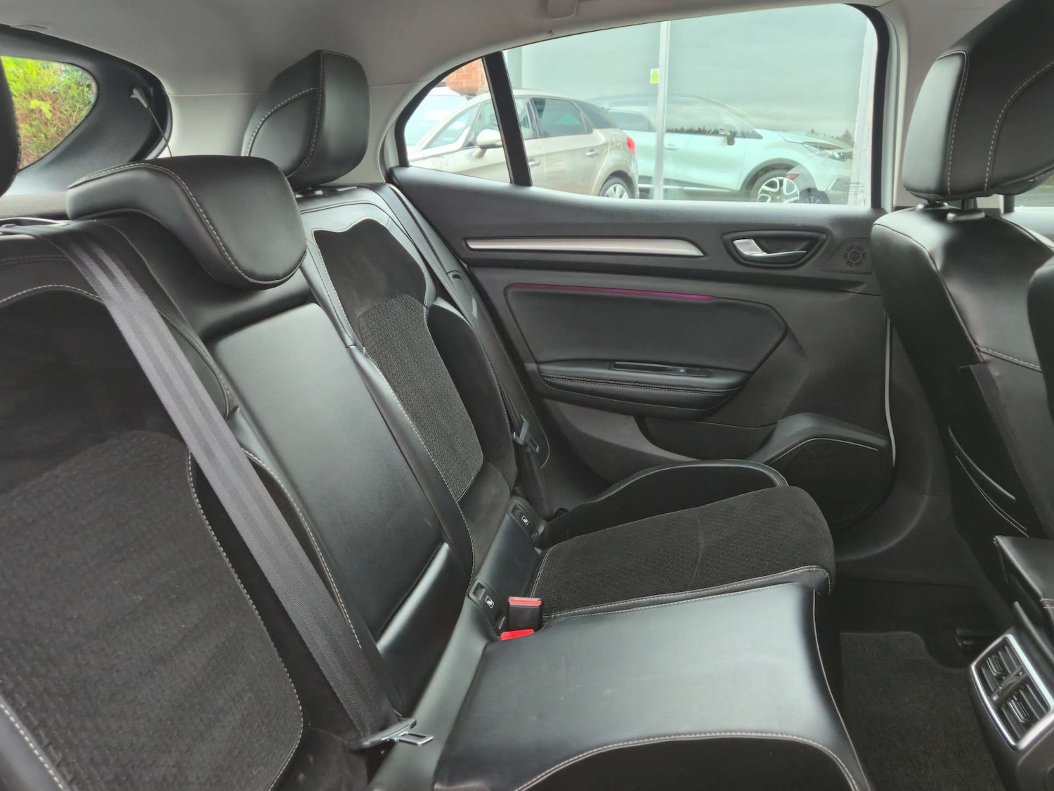 Used Renault Megane 2017 for sale - 76601085: Photo 25