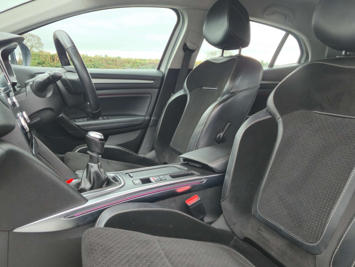 Used Renault Megane 2017 for sale - 76601085: Photo 31