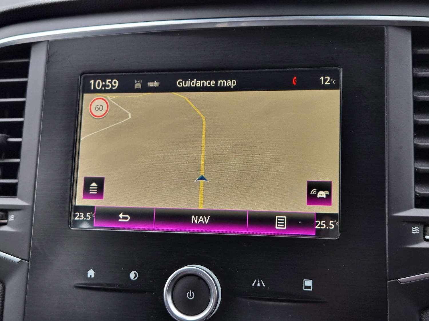 Used Renault Megane 2017 for sale - 76601085: Photo 35