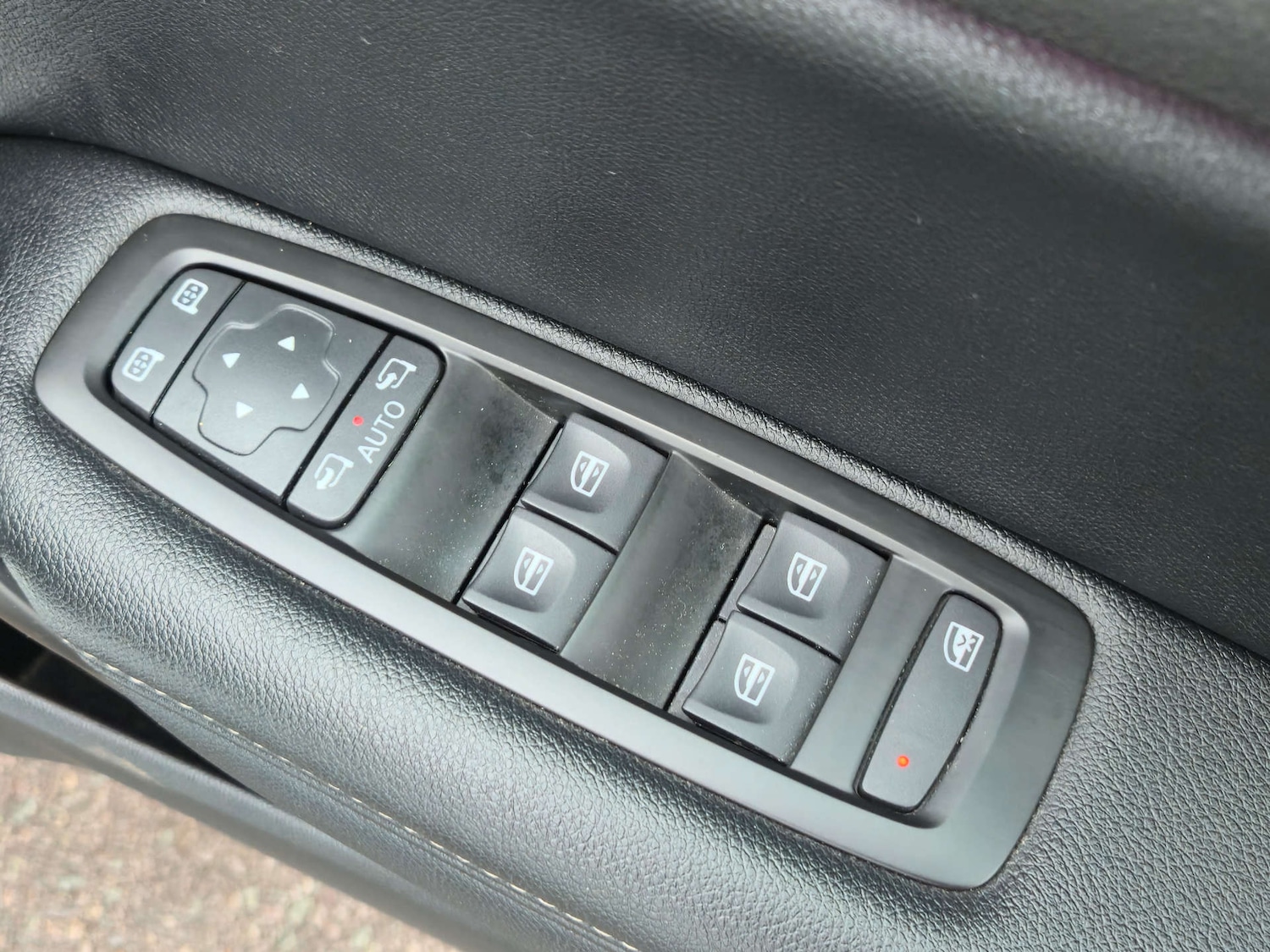 Used Renault Megane 2017 for sale - 76601085: Photo 45