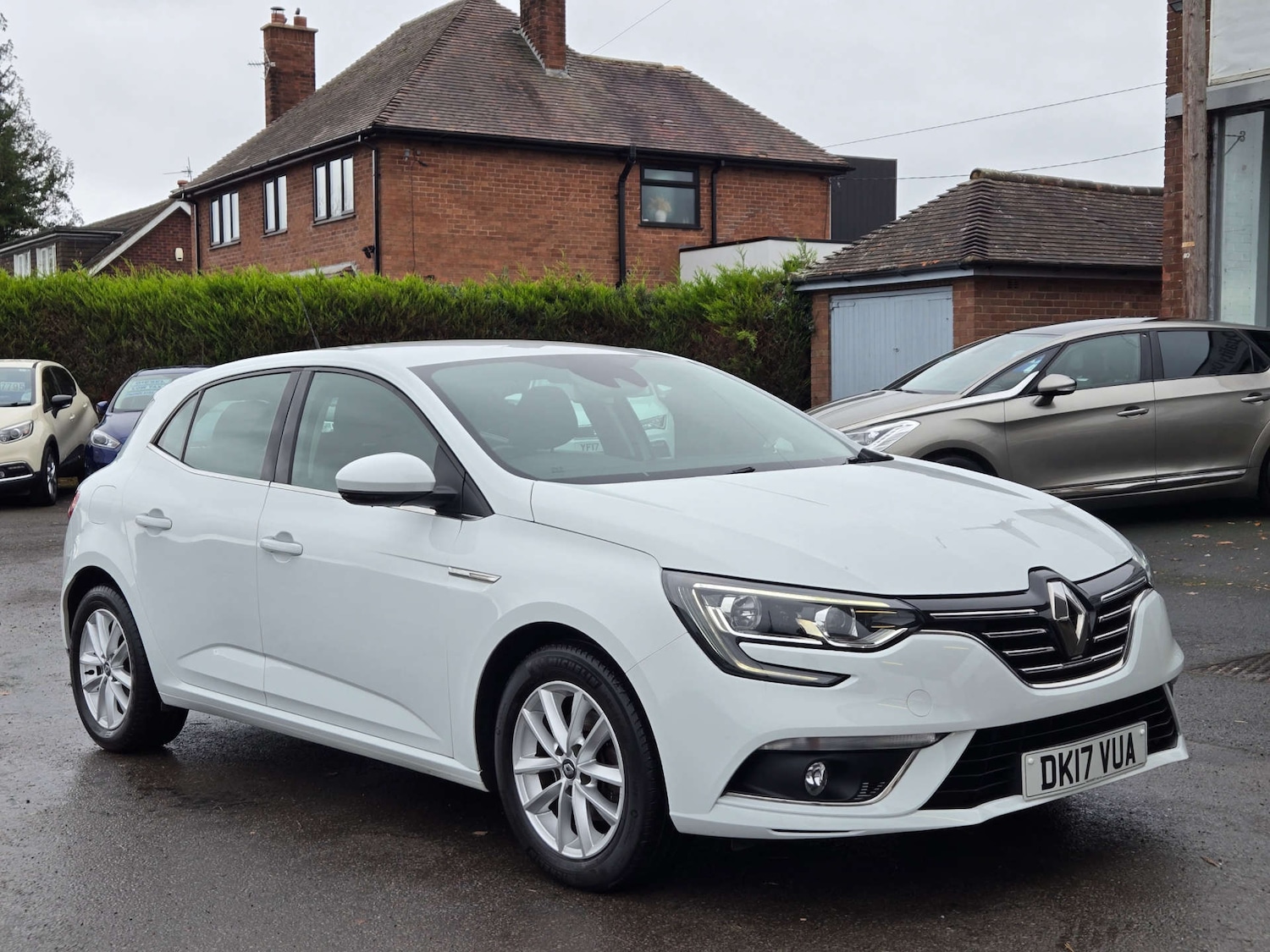 Used Renault Megane 2017 for sale - 76601085: Photo 9