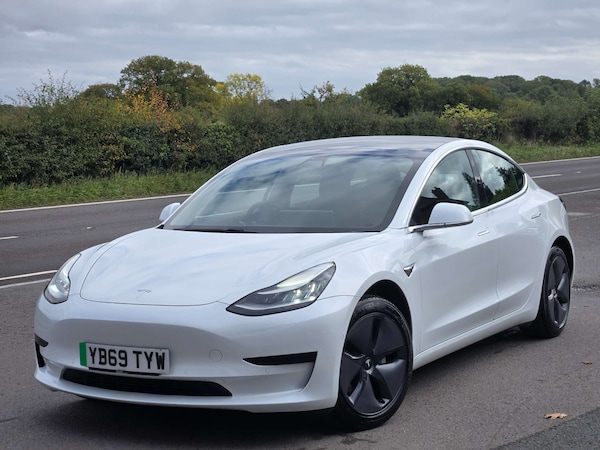 Used Tesla Model 3 2019 for sale - 76202274: Photo 1
