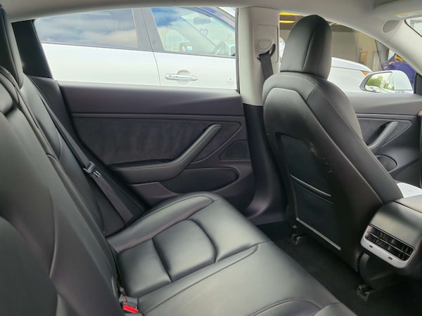 Used Tesla Model 3 2019 for sale - 76202274: Photo 23