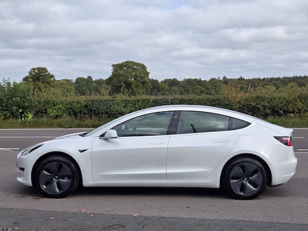 Used Tesla Model 3 2019 for sale - 76202274: Photo 3