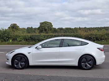 Used Tesla Model 3 2019 for sale - 76202274: Photo 3