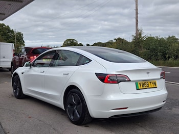 Used Tesla Model 3 2019 for sale - 76202274: Photo 4