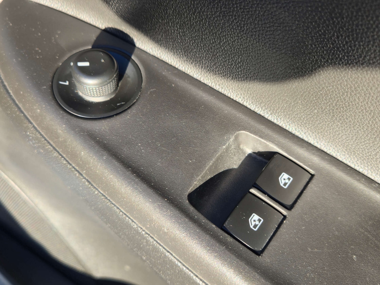 Used Vauxhall Viva 2017 for sale - 76599677: Photo 31