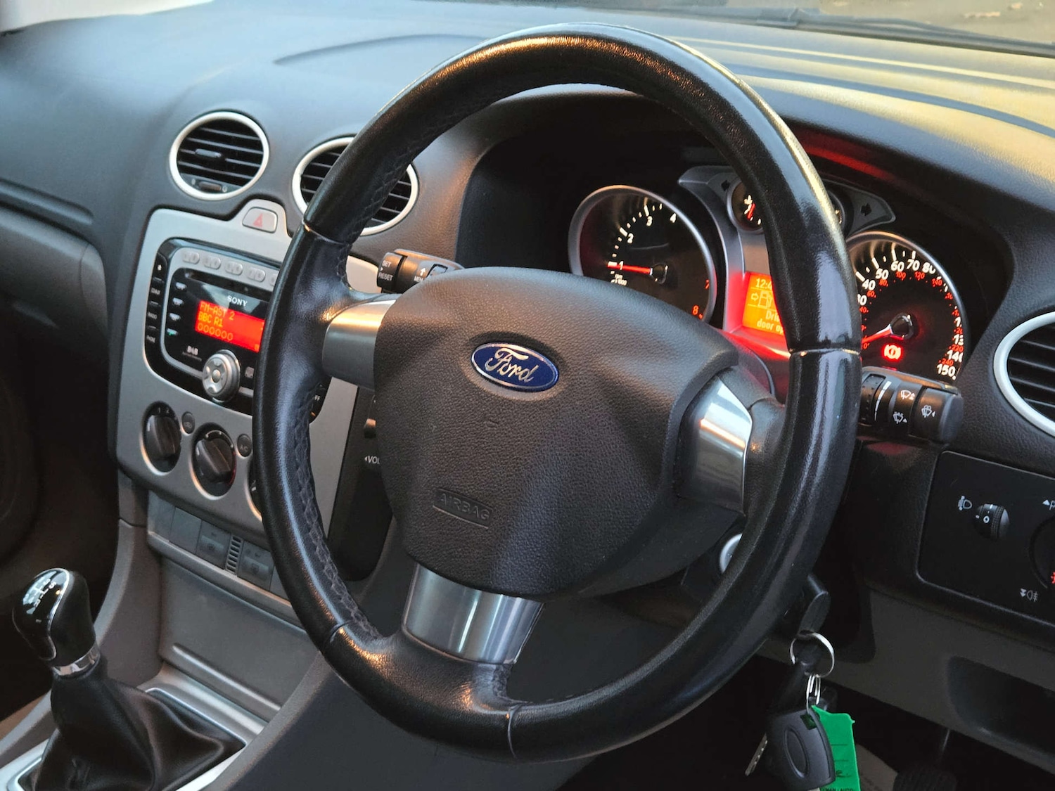 Used Ford Focus 2010 for sale - 76314259: Photo 17