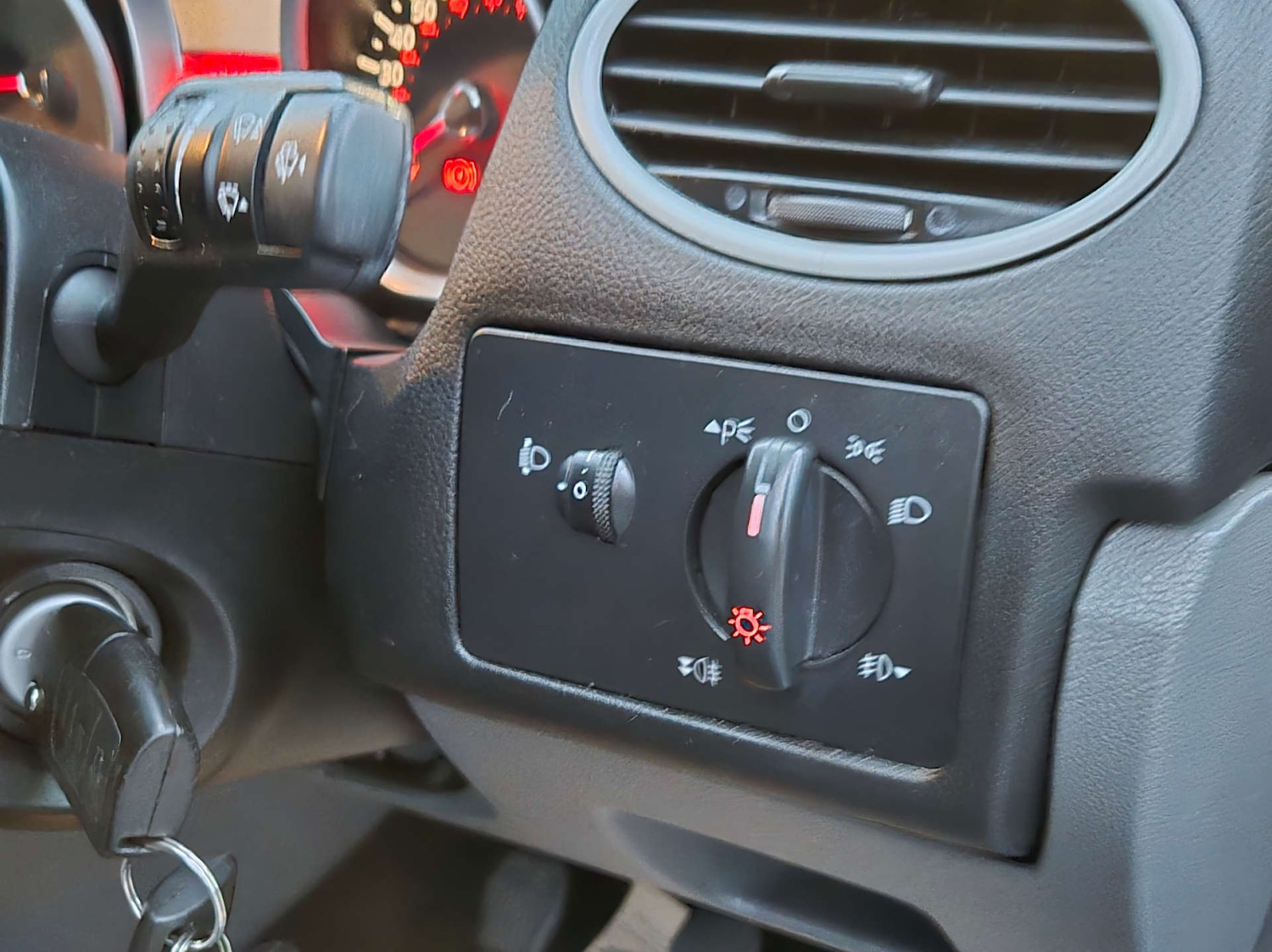 Used Ford Focus 2010 for sale - 76314259: Photo 21