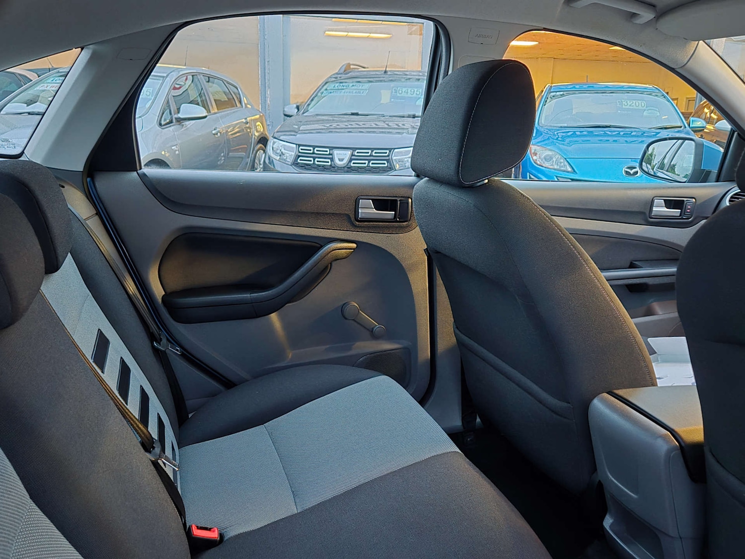 Used Ford Focus 2010 for sale - 76314259: Photo 23