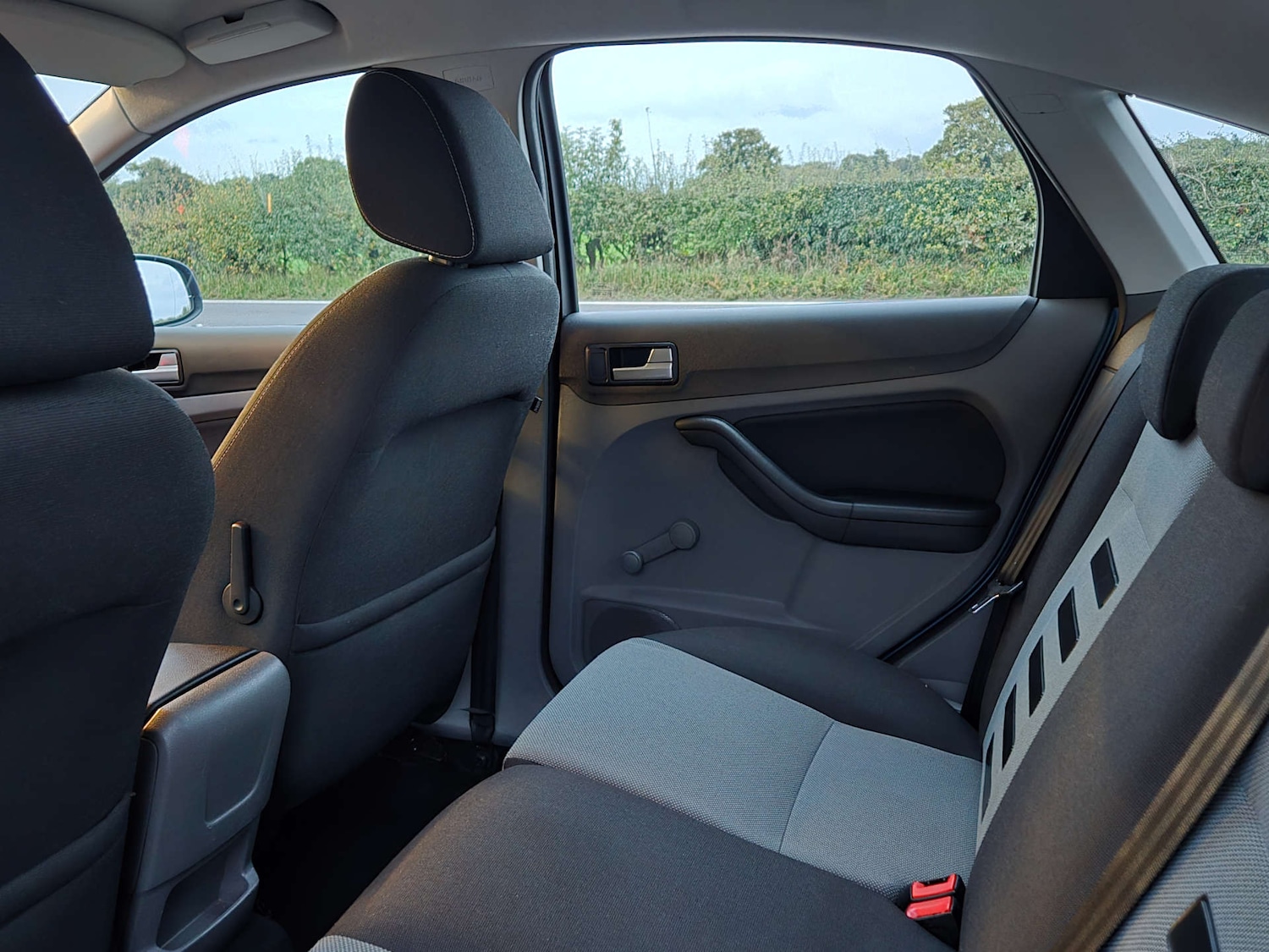 Used Ford Focus 2010 for sale - 76314259: Photo 25