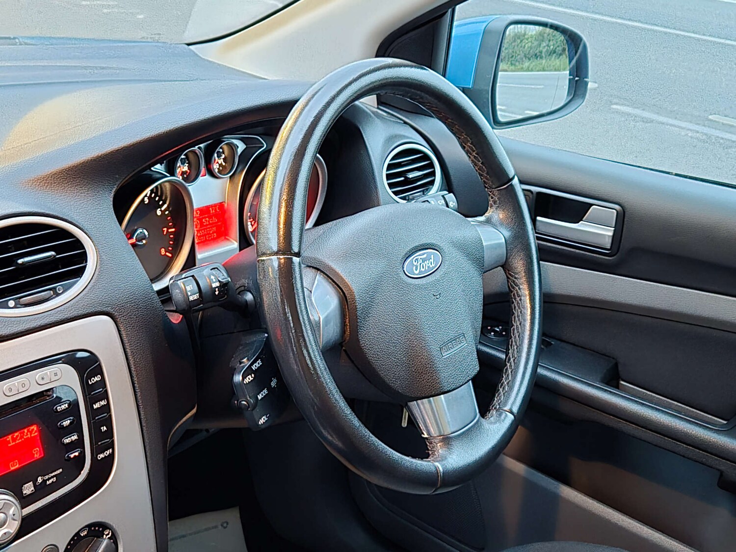 Used Ford Focus 2010 for sale - 76314259: Photo 28