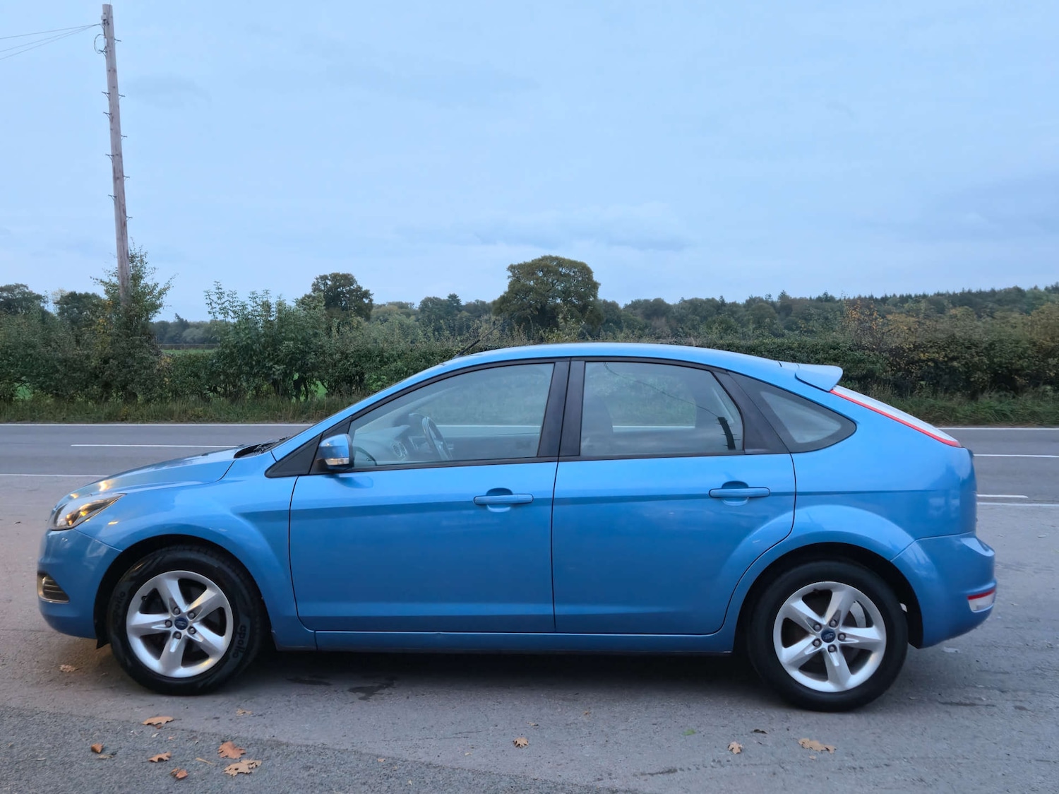 Used Ford Focus 2010 for sale - 76314259: Photo 3