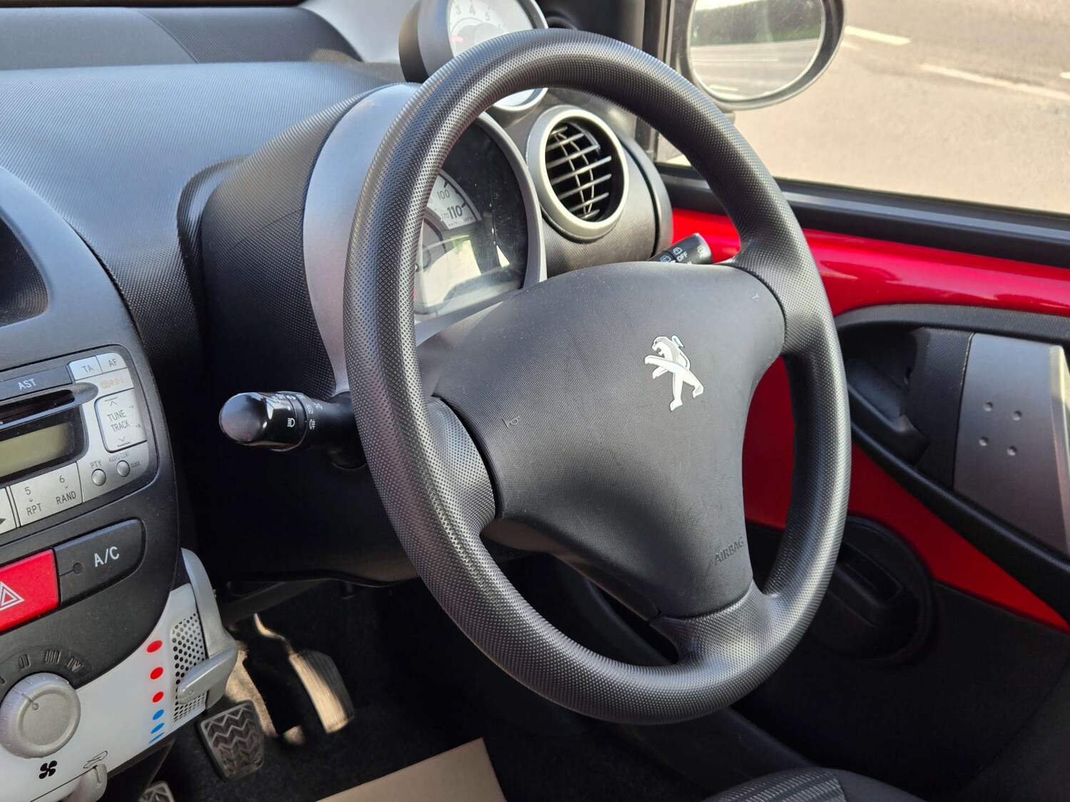 Used Peugeot 107 2014 for sale - 77785313: Photo 26