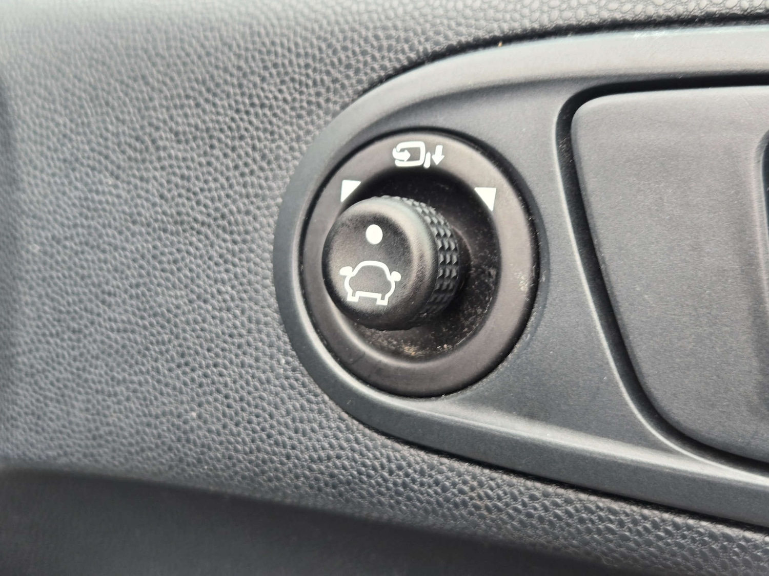 Used Ford Fiesta 2009 for sale - 77850730: Photo 34