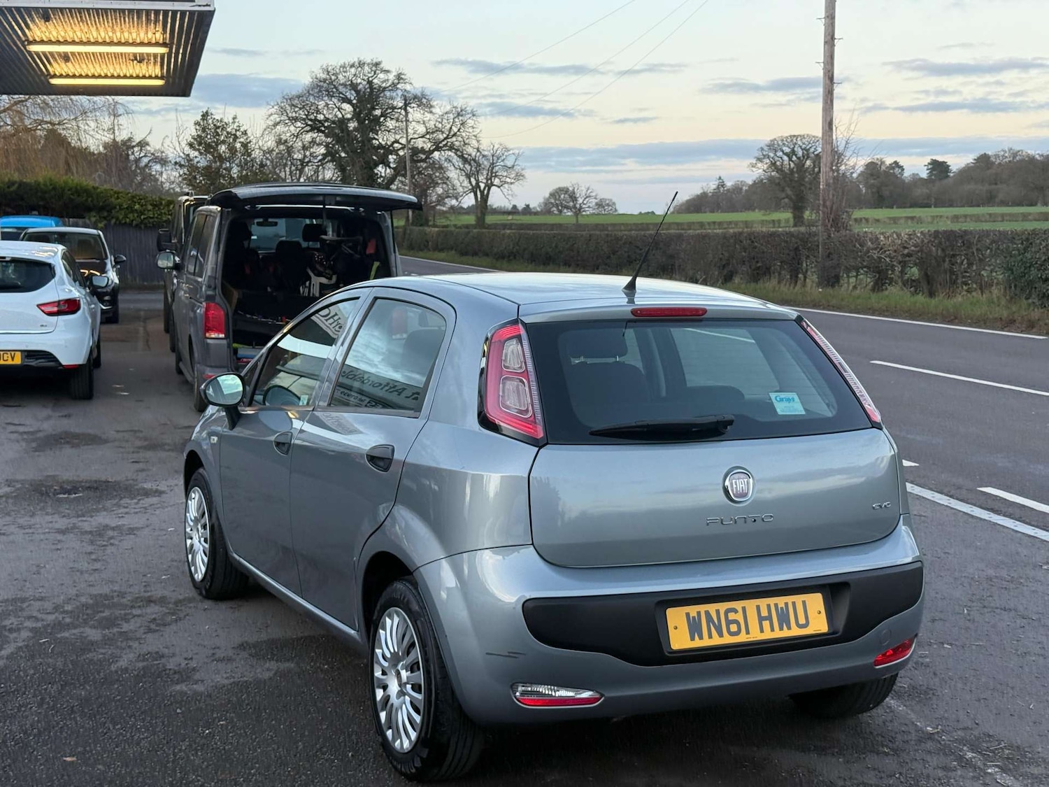 Used Fiat Punto Evo 2011 for sale - 76921223: Photo 3