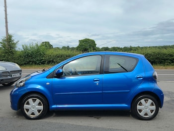 Used Toyota AYGO 2010 for sale - 79122351: Photo