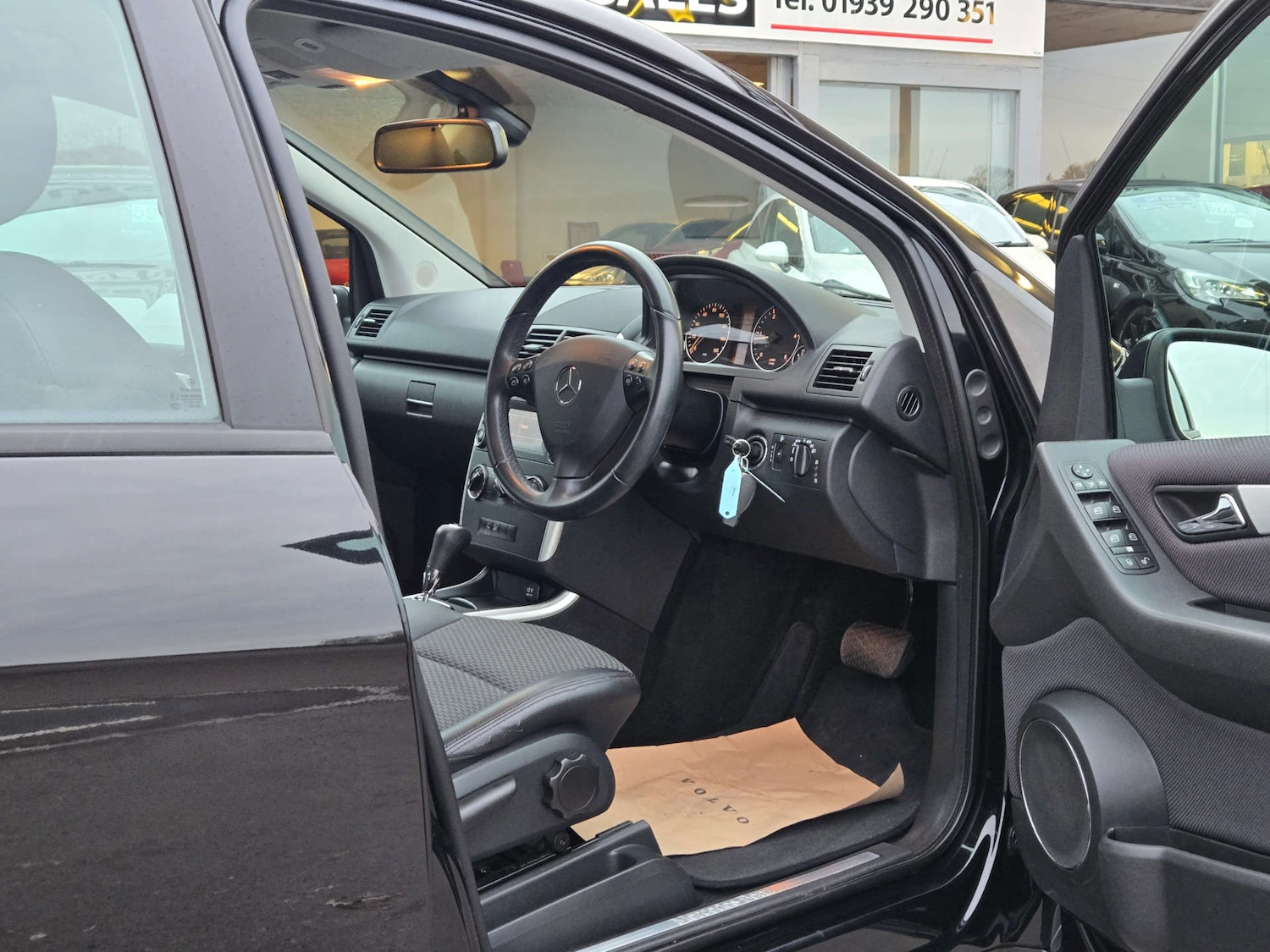 Used Mercedes-Benz A-Class 2011 for sale - 77558805: Photo 17