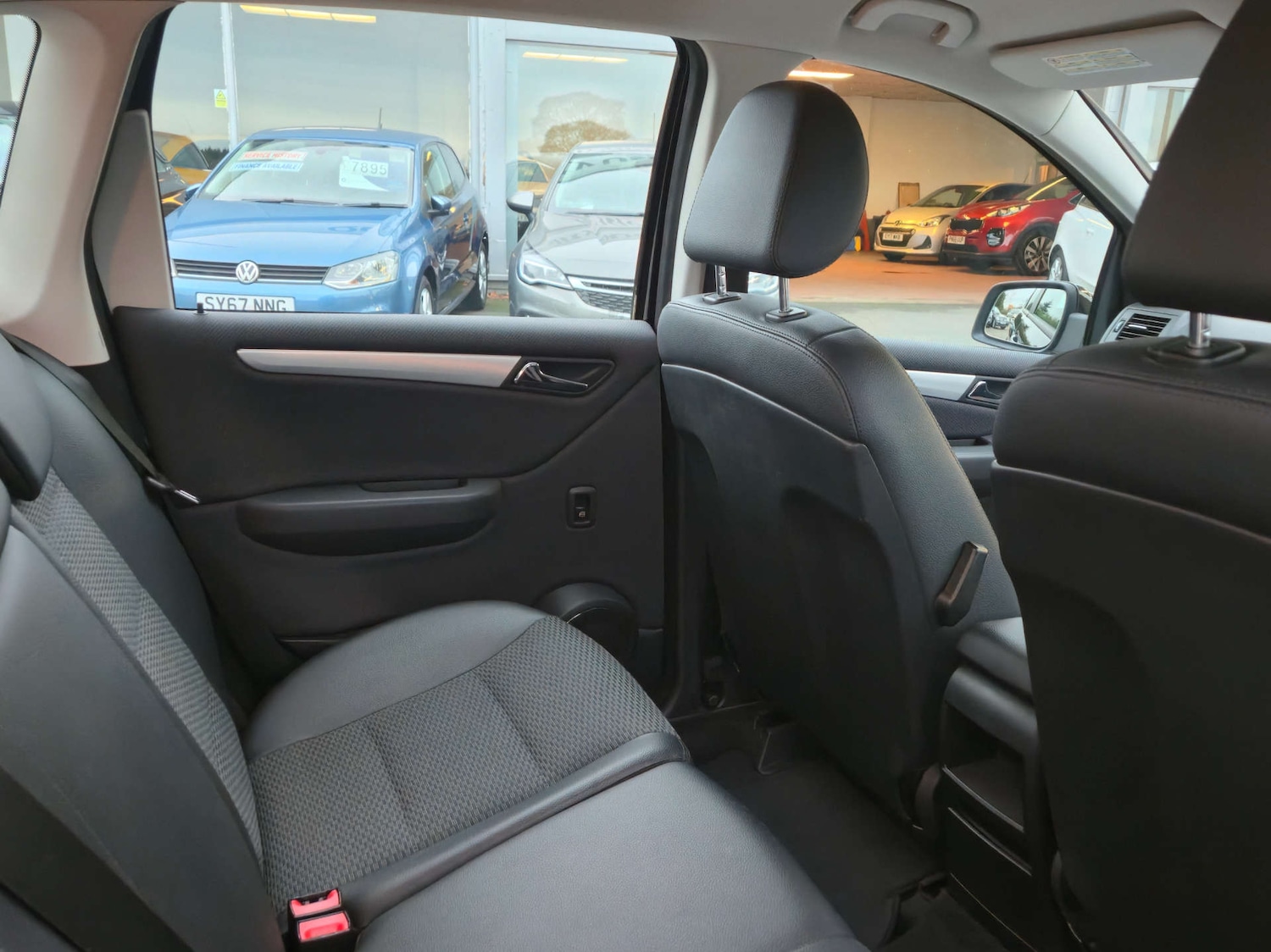 Used Mercedes-Benz A-Class 2011 for sale - 77558805: Photo 24