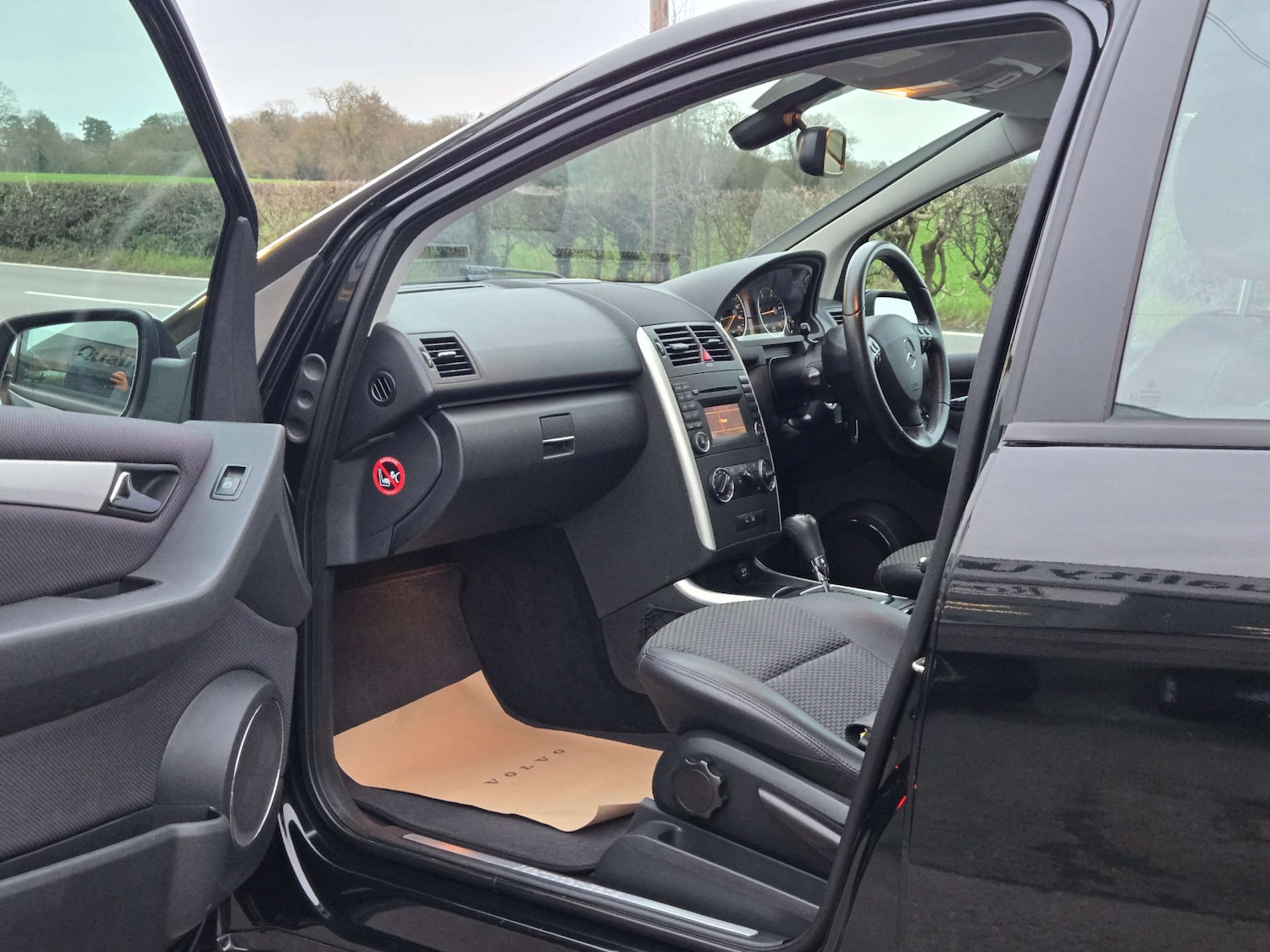 Used Mercedes-Benz A-Class 2011 for sale - 77558805: Photo 28