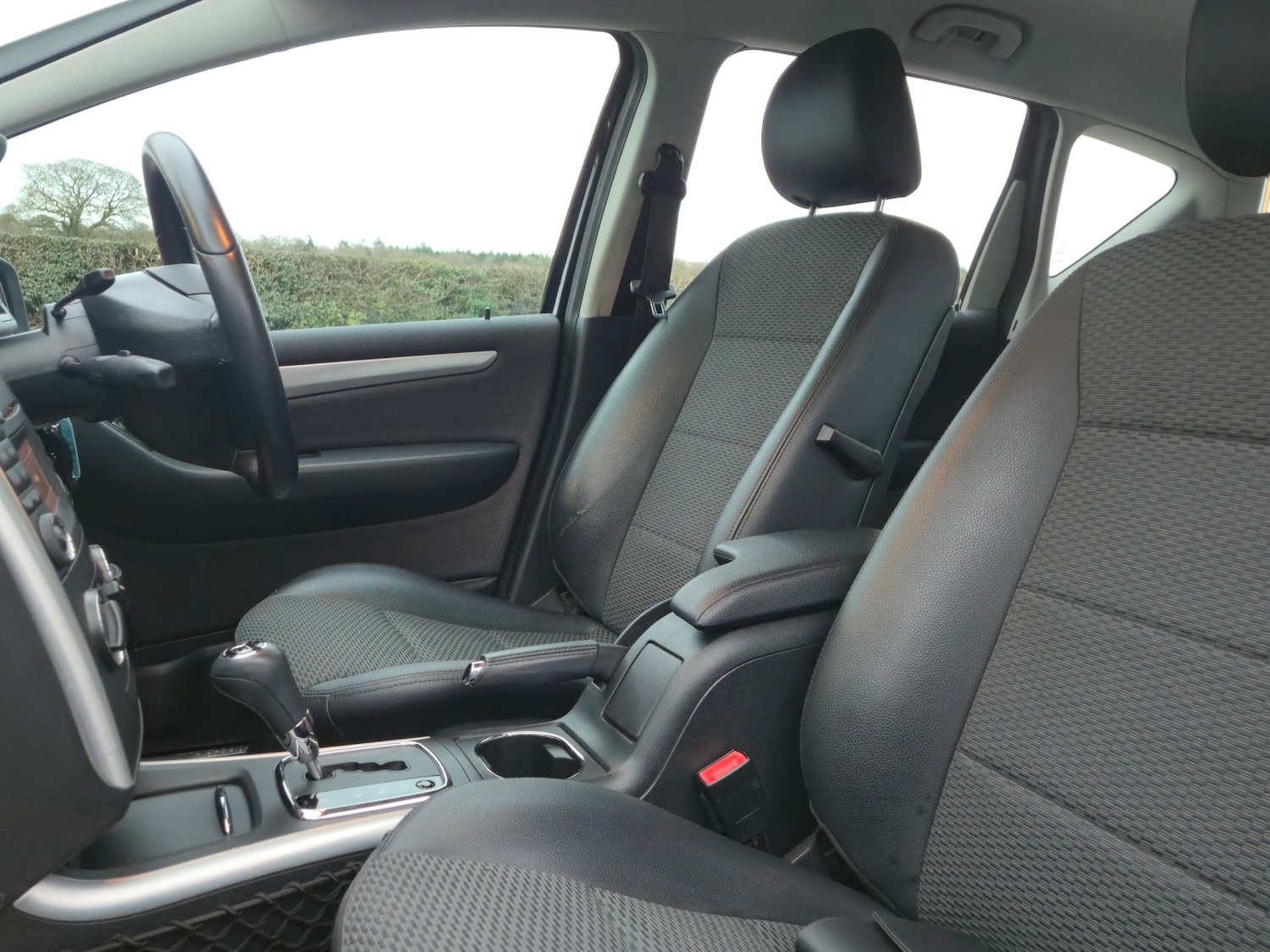 Used Mercedes-Benz A-Class 2011 for sale - 77558805: Photo 31