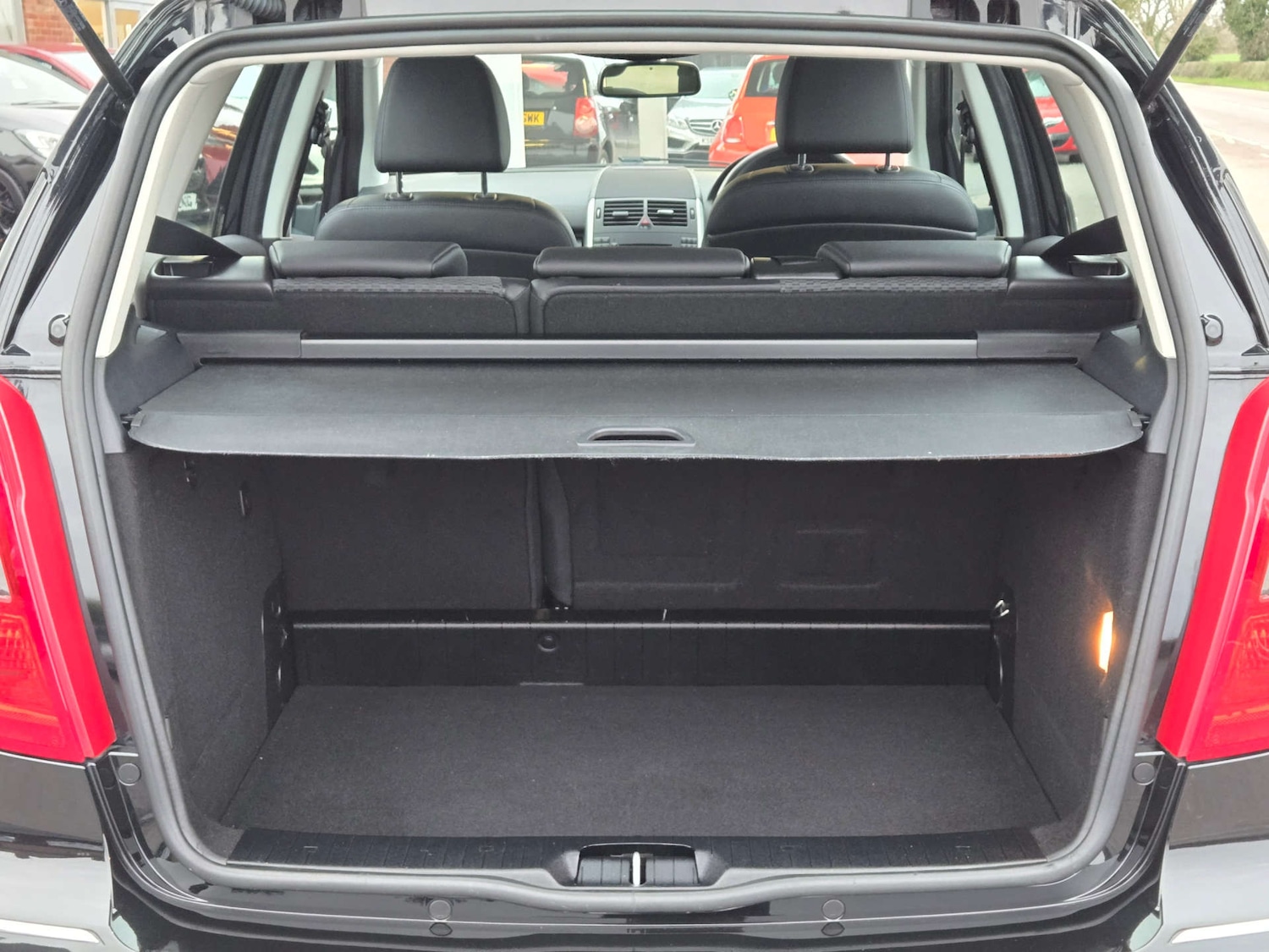 Used Mercedes-Benz A-Class 2011 for sale - 77558805: Photo 6