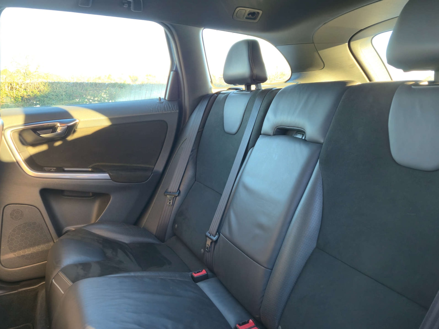 Used Volvo XC60 2015 for sale - 77396730: Photo 25