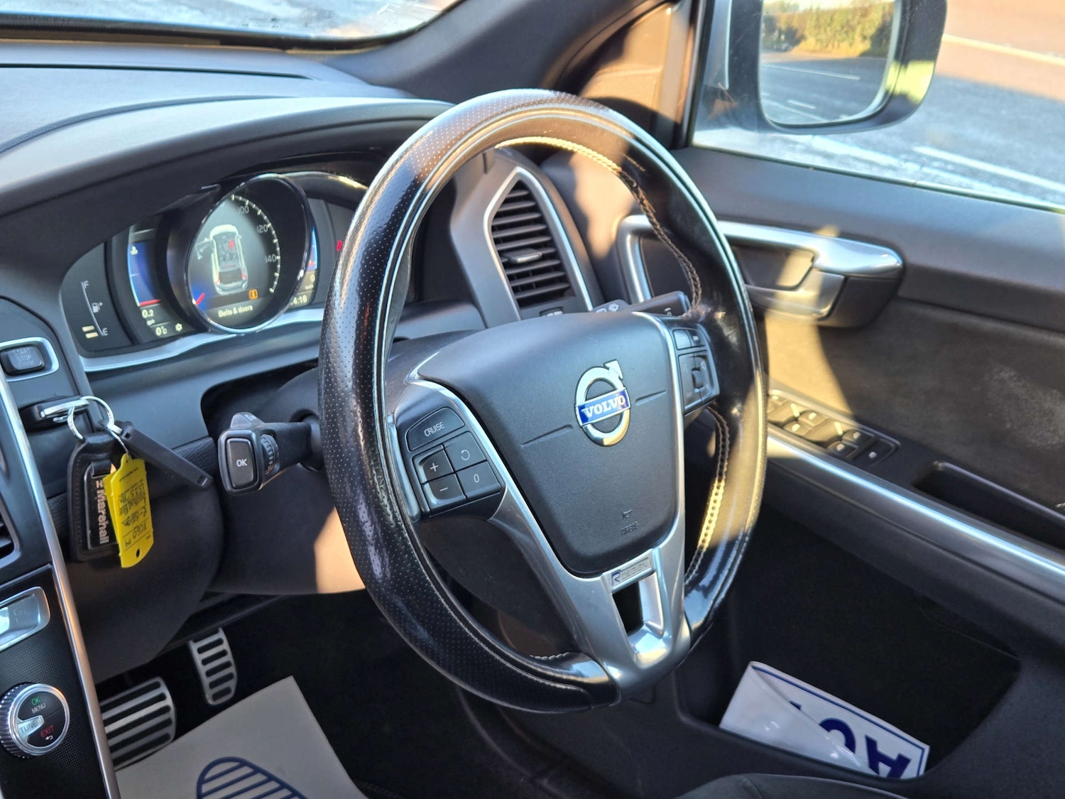 Used Volvo XC60 2015 for sale - 77396730: Photo 27