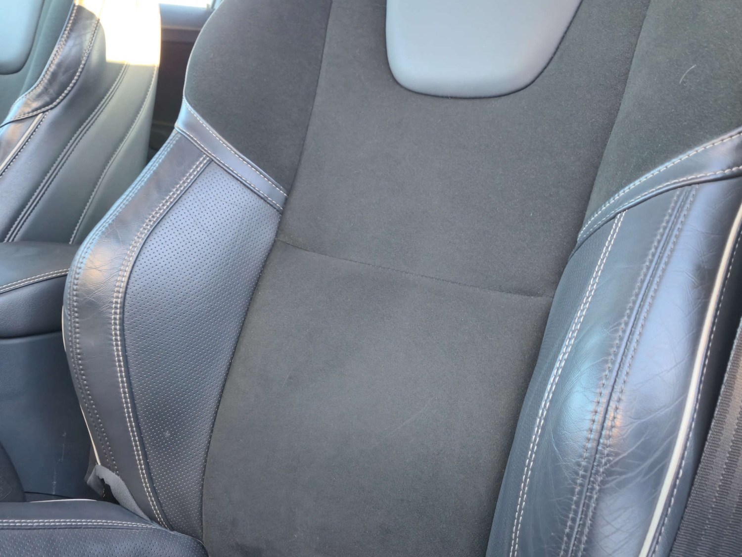 Used Volvo XC60 2015 for sale - 77396730: Photo 30