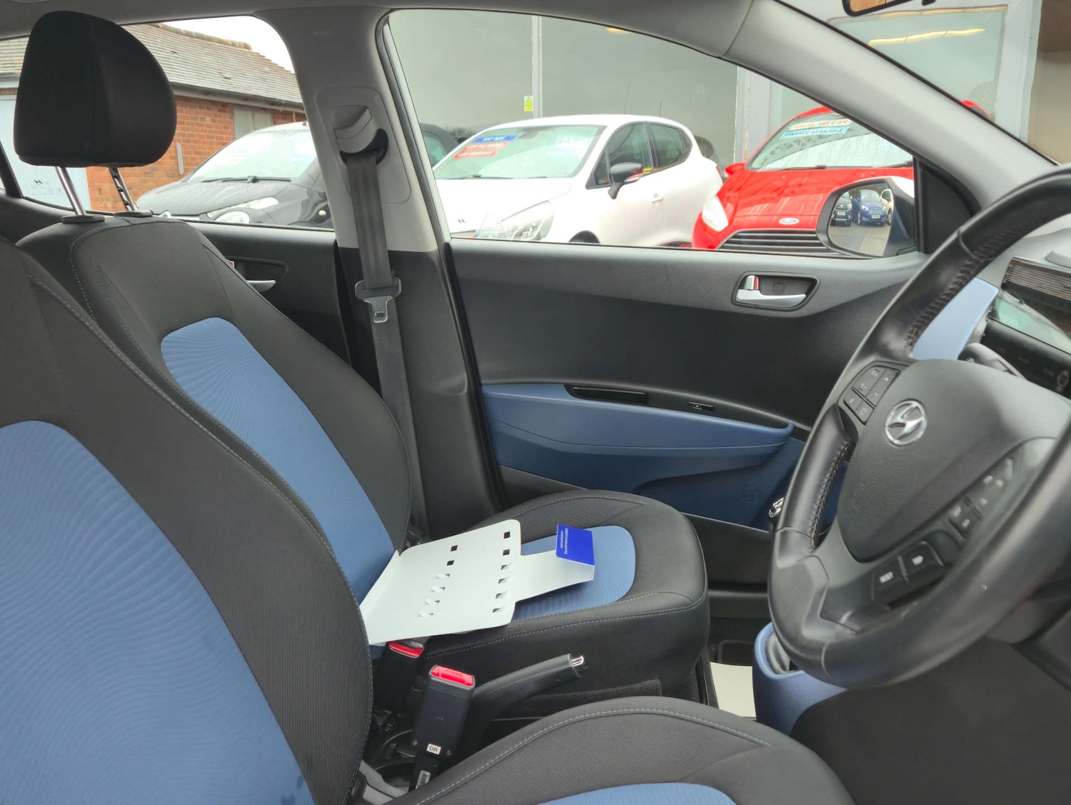 Used Hyundai i10 2015 for sale - 76659841: Photo 19