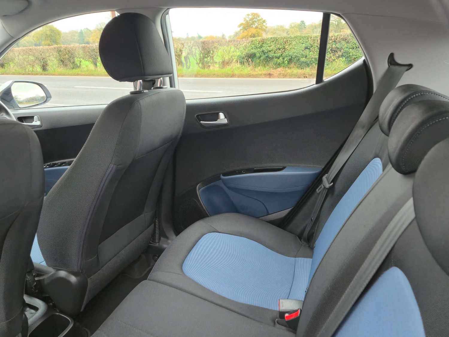 Used Hyundai i10 2015 for sale - 76659841: Photo 21