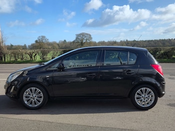 Used Vauxhall Corsa 2012 for sale - 77830745: Photo