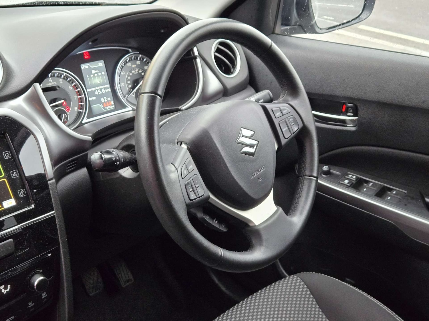 Used Suzuki Vitara 2019 for sale - 76977388: Photo 28