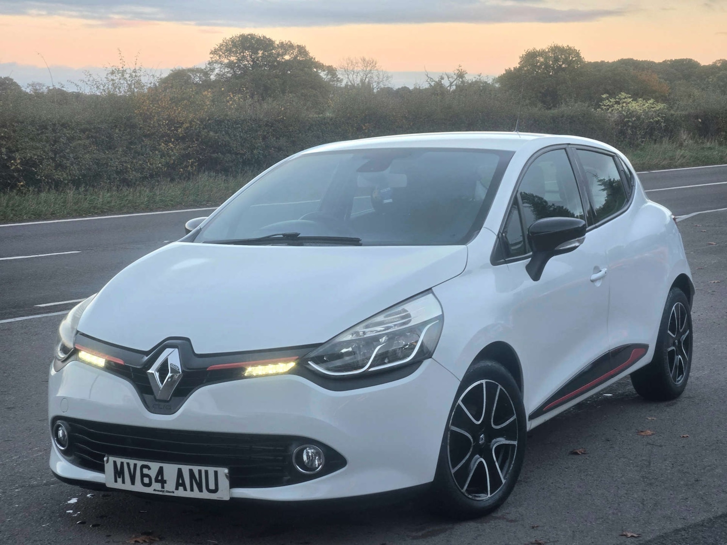 Used Renault Clio 2014 for sale - 76376990: Photo 1