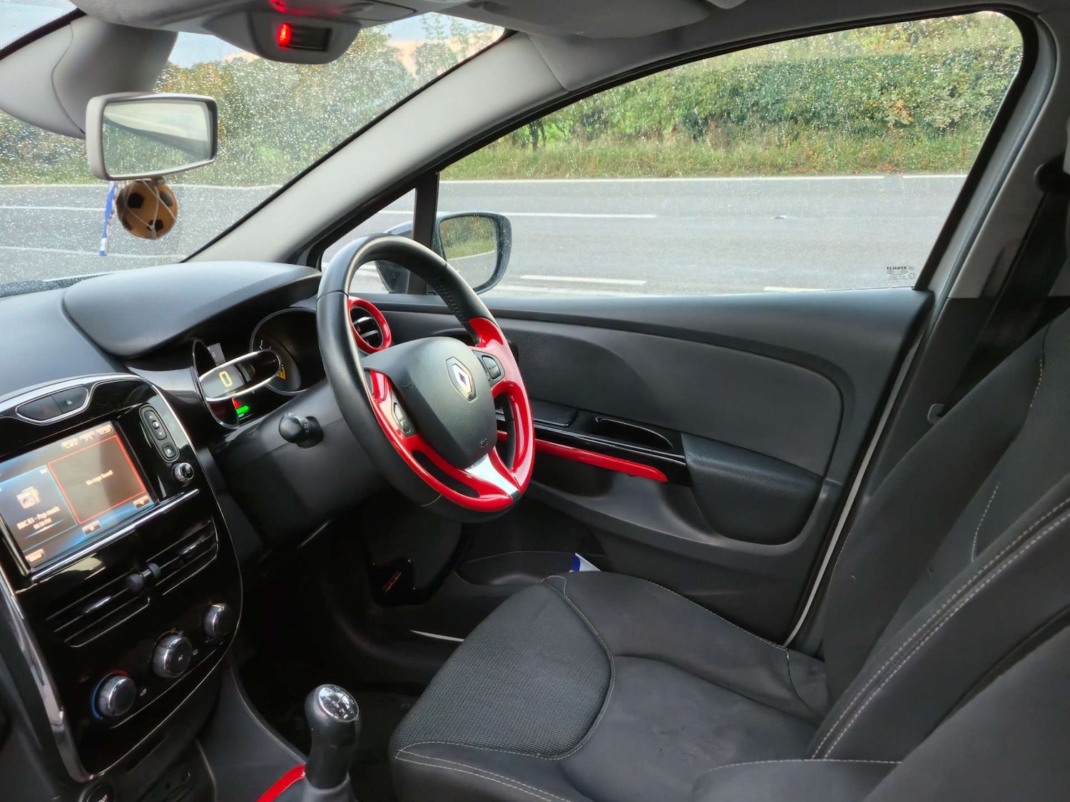 Used Renault Clio 2014 for sale - 76376990: Photo 25