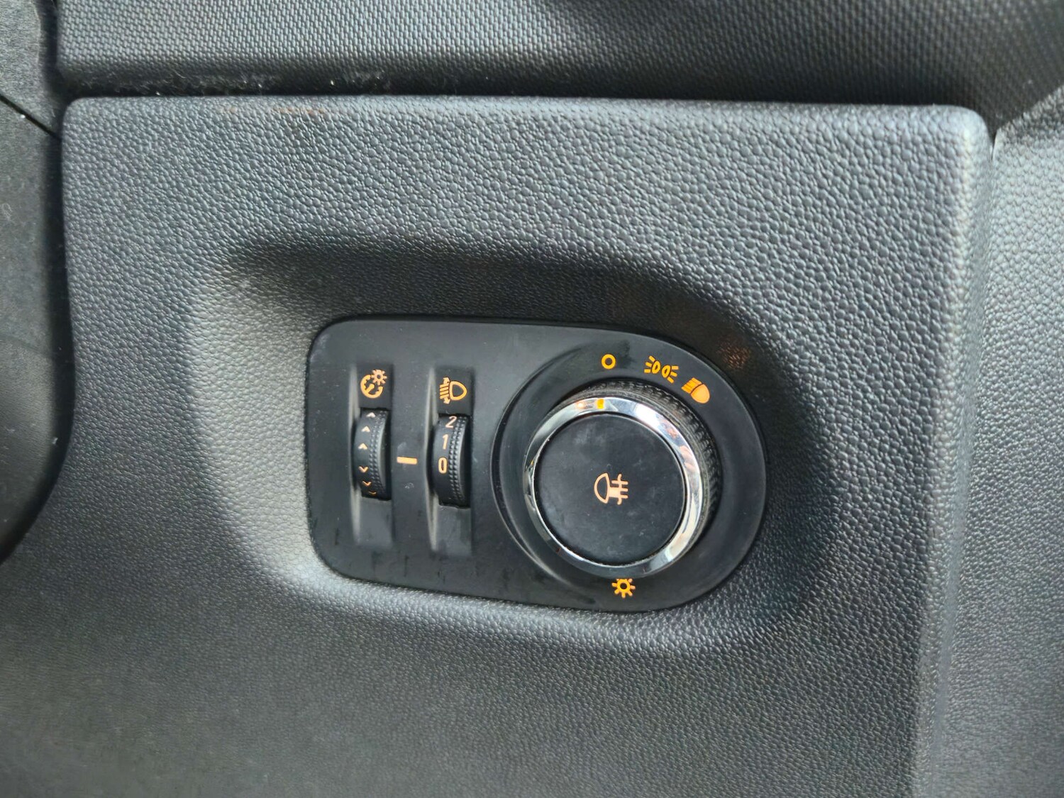 Used Vauxhall Corsa 2011 for sale - 76522555: Photo 24