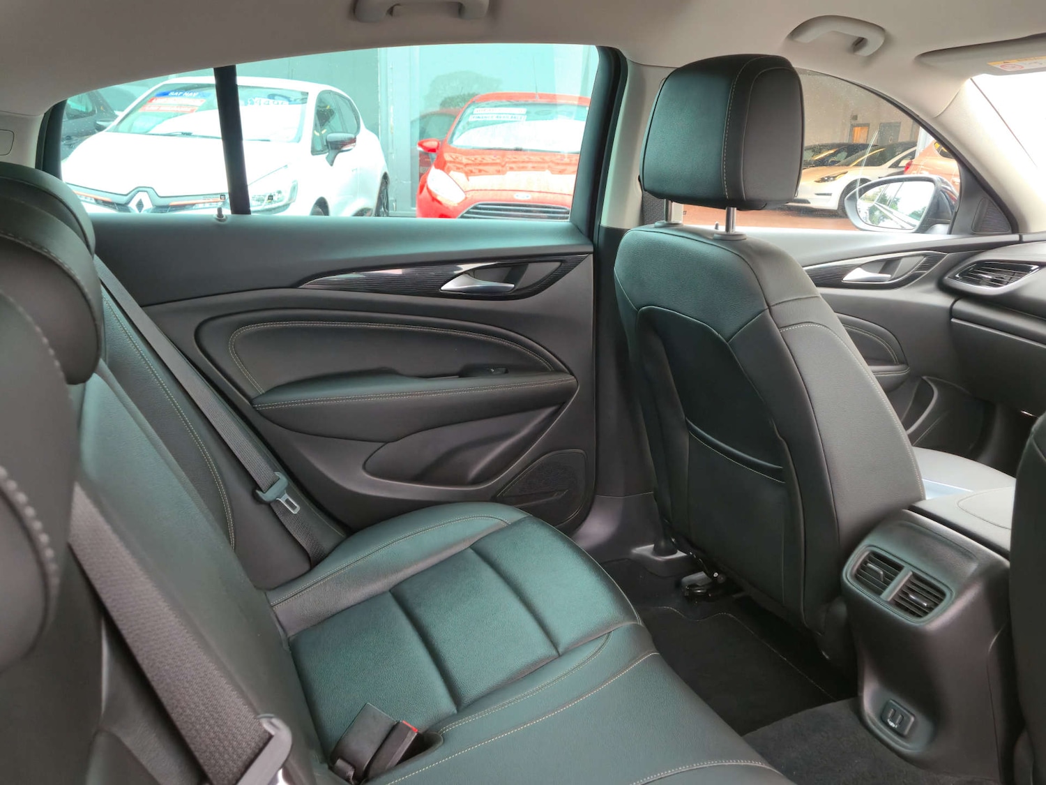 Used Vauxhall Insignia 2017 for sale - 76659843: Photo 21