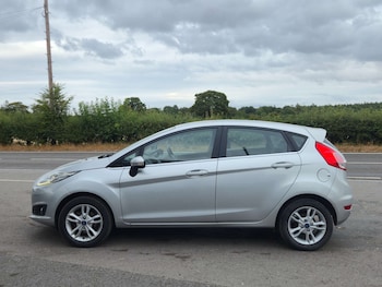 Used Ford Fiesta 2016 for sale - 79555524: Photo