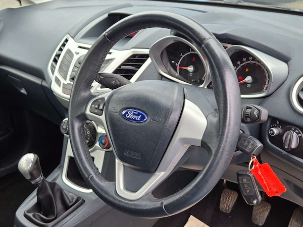Used Ford Fiesta 2012 for sale - 76237431: Photo 17