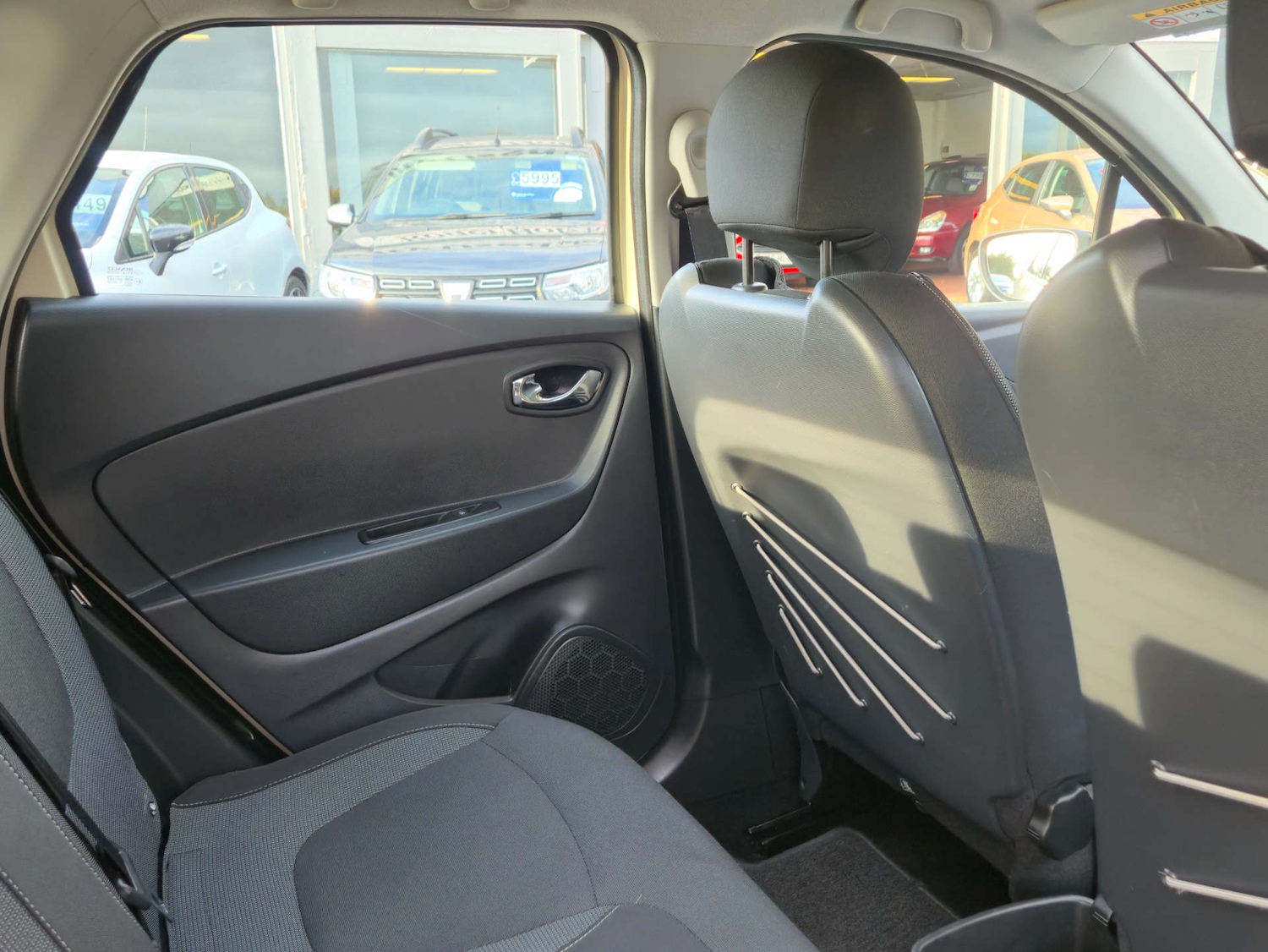 Used Renault Captur 2016 for sale - 76437903: Photo 15