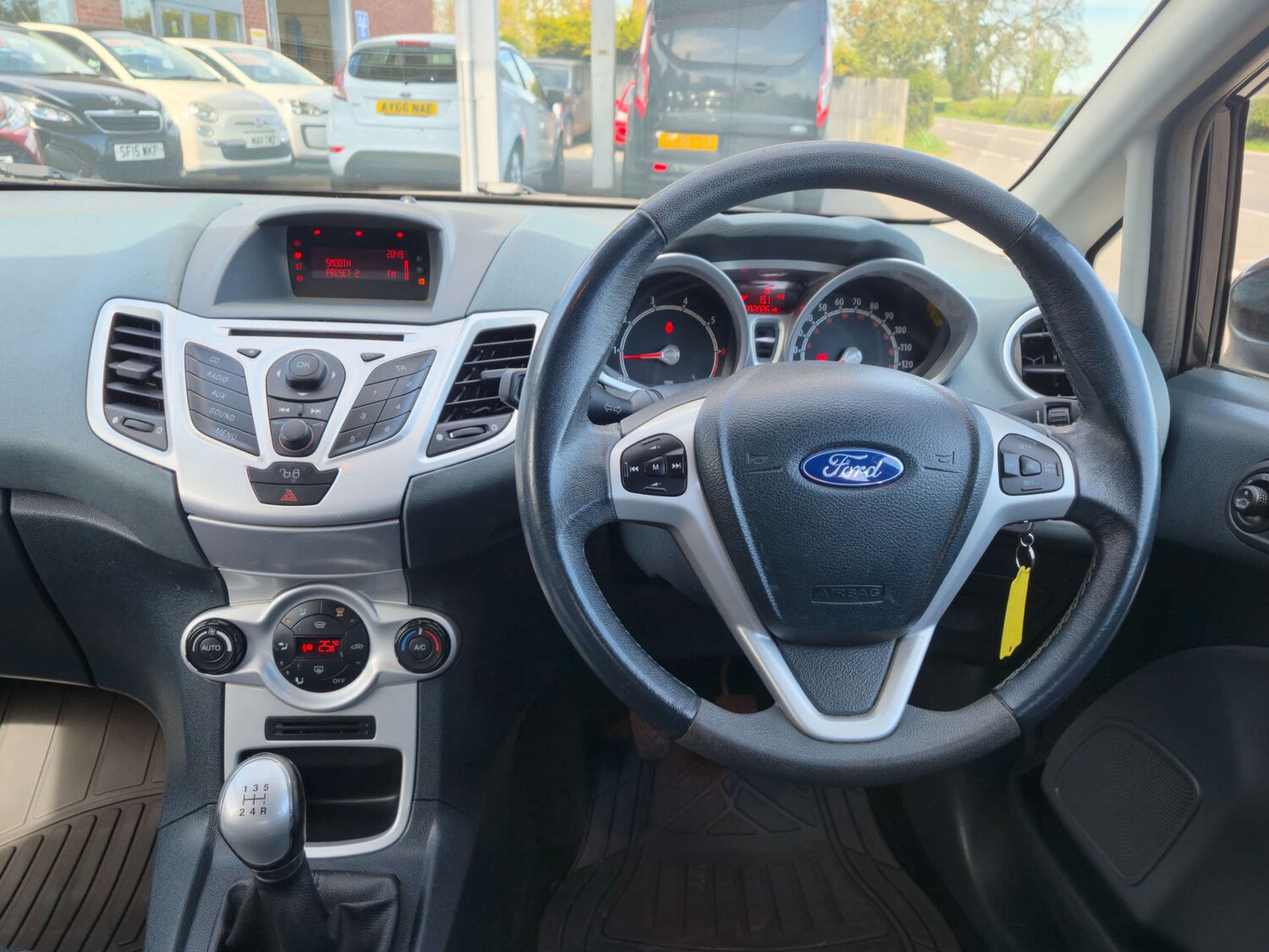 Used Ford Fiesta 2009 for sale - 78152407: Photo 35