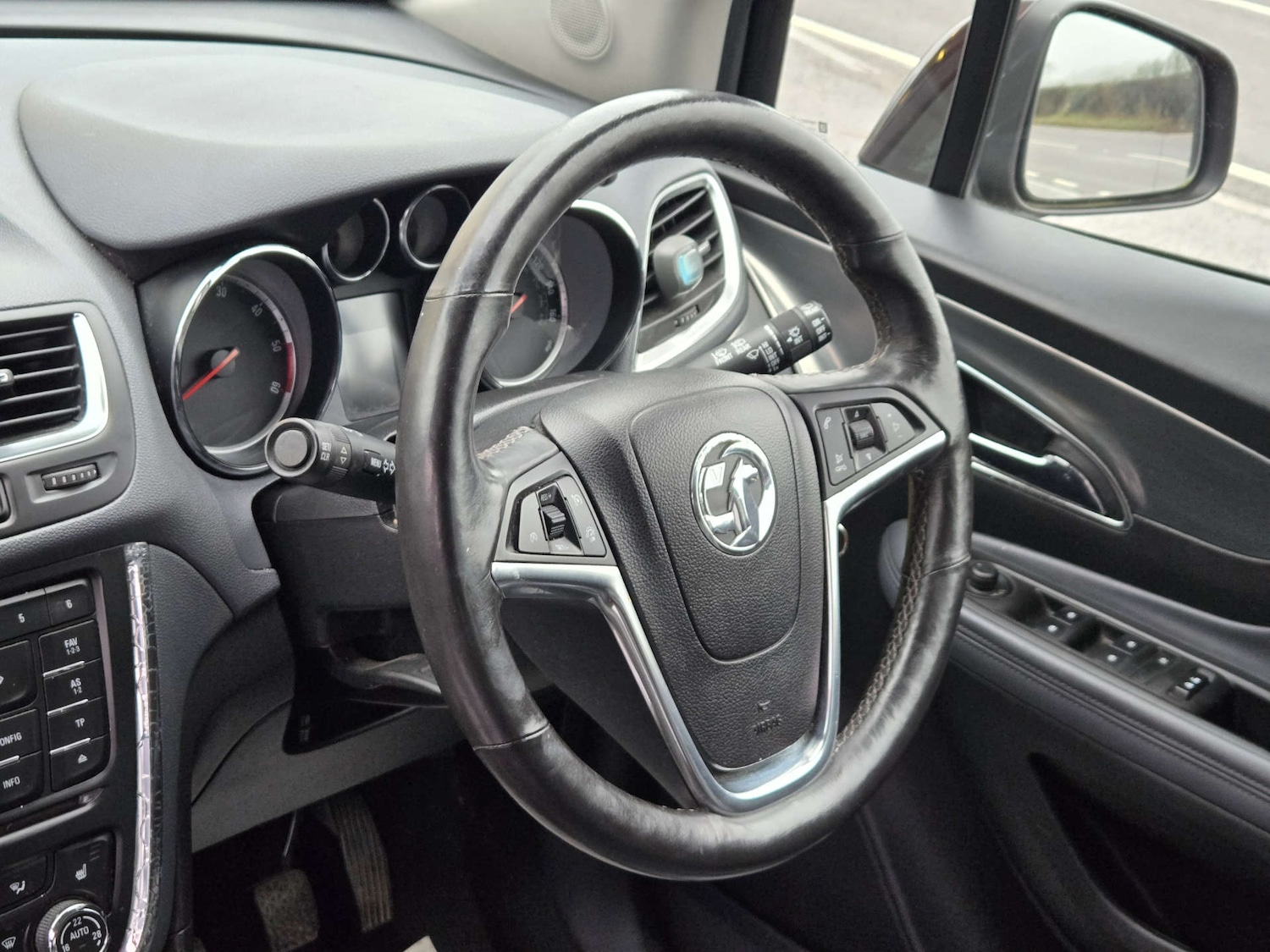Used Vauxhall Mokka 2015 for sale - 77154654: Photo 28