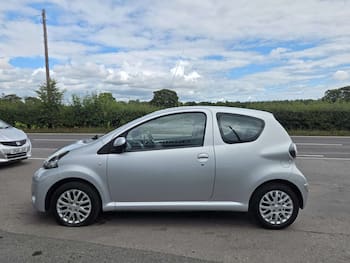 Used Toyota AYGO 2013 for sale - 79814506: Photo