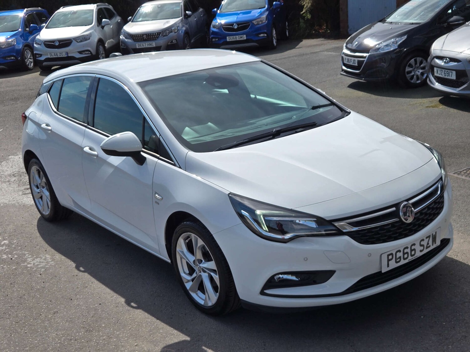 Used Vauxhall Astra 2017 for sale - 78159037: Photo 16